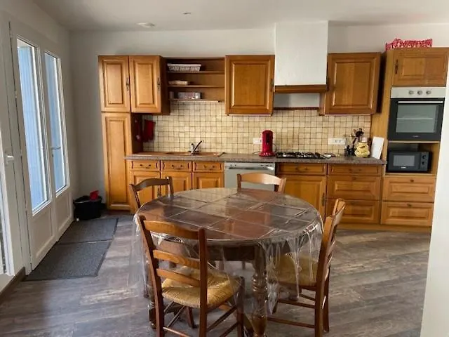 Hébergement de vacances Pierre De Maillé 86260 Maison